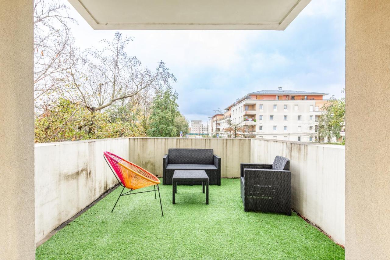Mona, F2 Pour 4 Pers. - Fairytale Factory Bussy-Saint-Georges Exterior foto